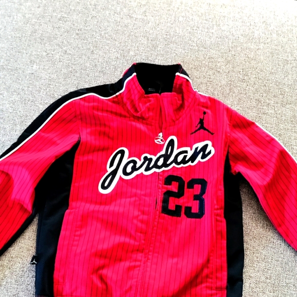 Bundle of 3 Jordan, Adidas, Nike boys zipper jackets size 4-5 - Picture 13 of 13